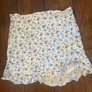Floral mini skirt